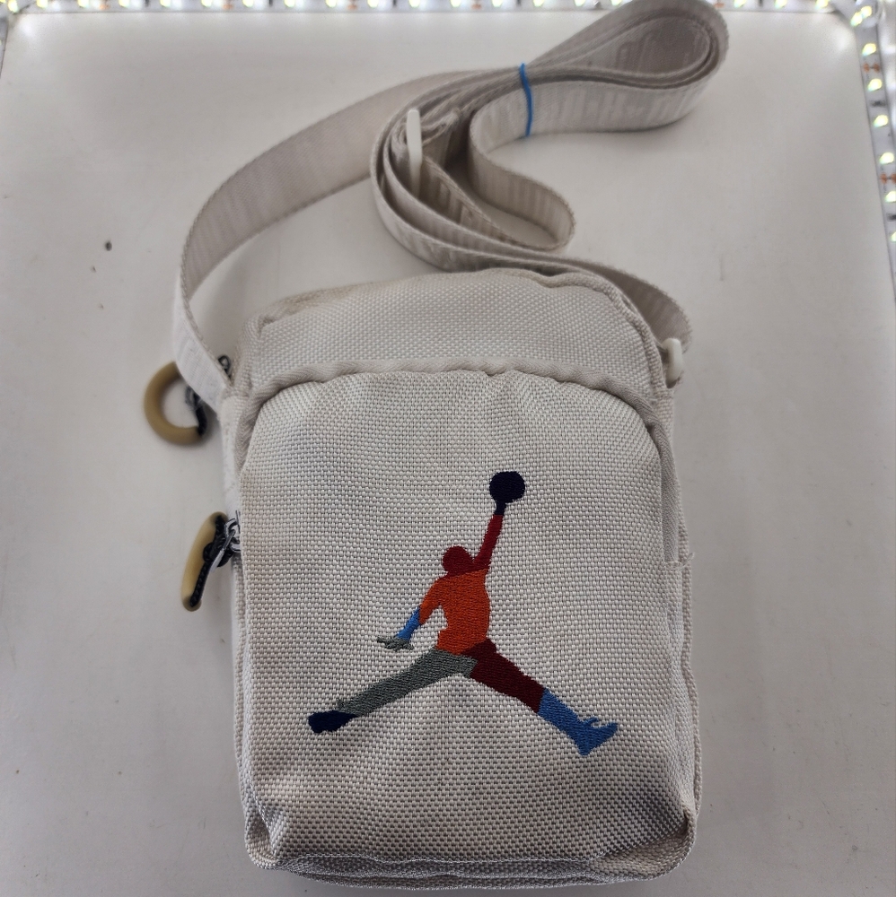 Jorden White Crossbody Bag